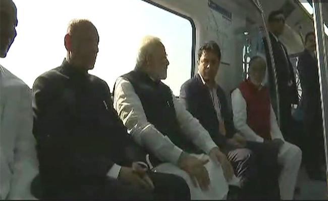 PM Modi Launches Hyderabad Metro