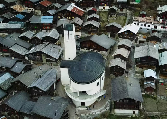This Swiss Village From A Dream Will Pay You For Moving In (10 Pics + Video)